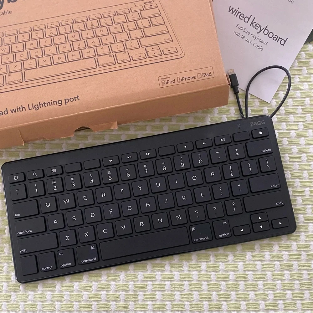 🌟ZAGG 18” Wired Keyboard🌟